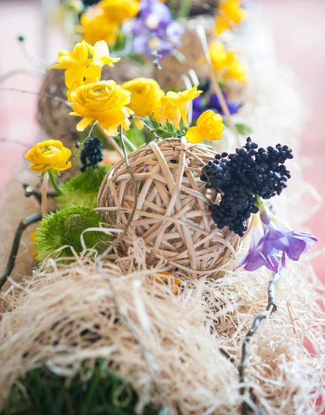 Decoration of wedding table.floral arrangements and decorations — Stock Photo, Image