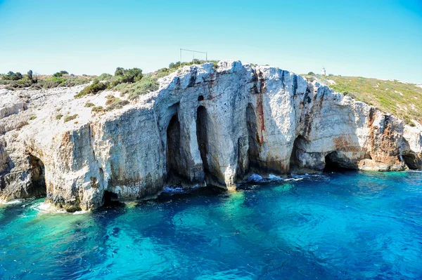 Kék barlang, Zakynthosz sziget, Görögország .famous barlangok, a kristálytiszta víz, zakynthos-szigetén (Görögország) — Stock Fotó