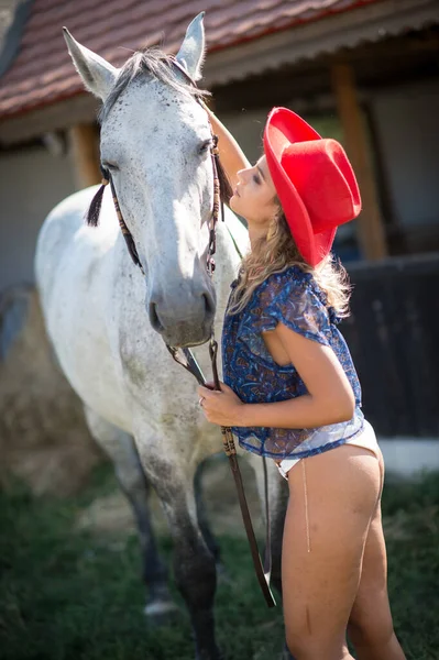 Beautiful Blonde Woman Curly Hair Hat Horse Portrait Girl White — Fotografia de Stock