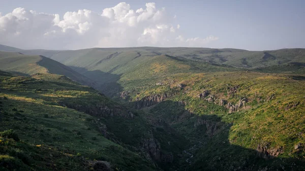 Tepenin tepesinden Ermeni dağları