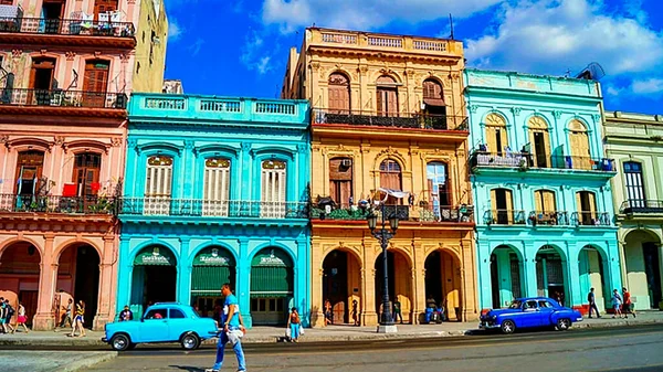 Havana, Küba 'da renkli evler