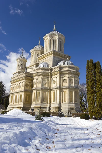 Curtea de Arges Monastery in winter — Stock Photo, Image