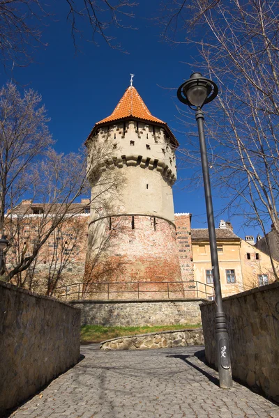 Carpenters tower in old town center of Sibiu — Stock Photo, Image