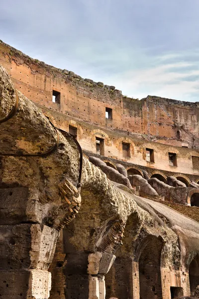 Oude Romeinse ruïnes in rome Italië — Stockfoto