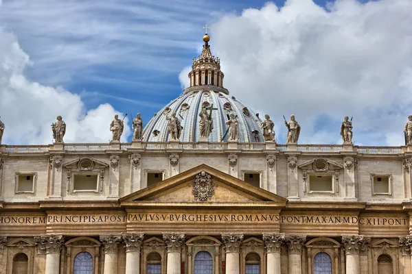 Saint peter basilikan i Vatikanen — Stockfoto