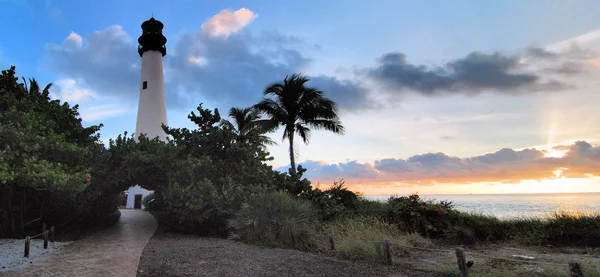 başka bir gündoğumu