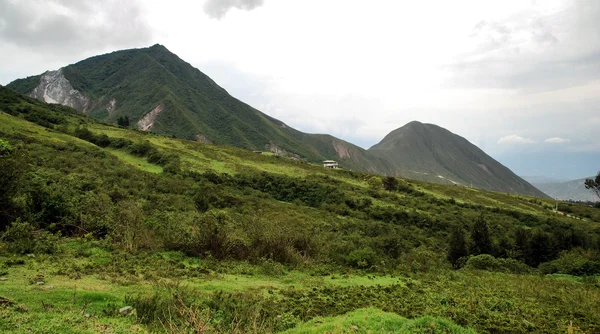 Picos gemelos — Foto de Stock