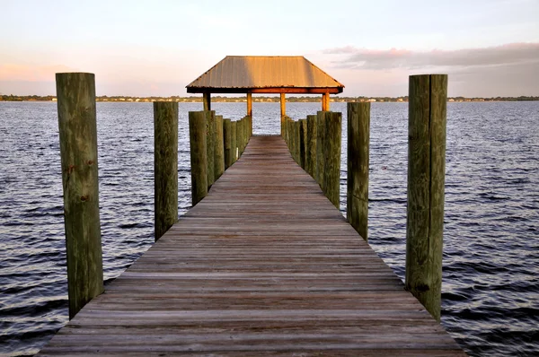 Menedéket pier — Stock Fotó