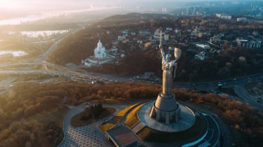 Kyiv 'deki Anıt Anıt. Ukrayna. Hava görünümü.