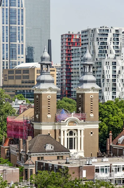 Rotterdam Países Bajos Junio 2022 Las Dos Torres Paradijskerk Iglesia —  Fotos de Stock