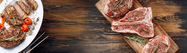 Spanduk Dengan Steak Mentah Sebelah Kiri Dan Digoreng Sebelah Kanan — Stok Foto