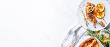 lezzetli ve iştah açıcı portakallı kızarmış ördek.