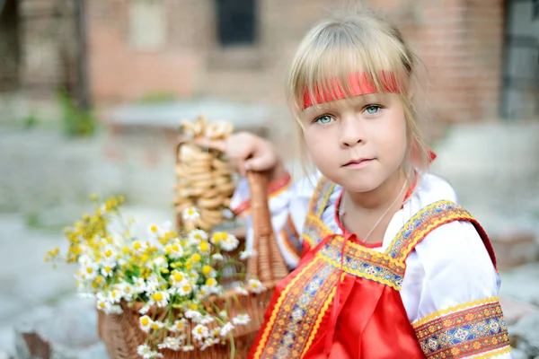 Russian girl in national costume — Stock Photo, Image