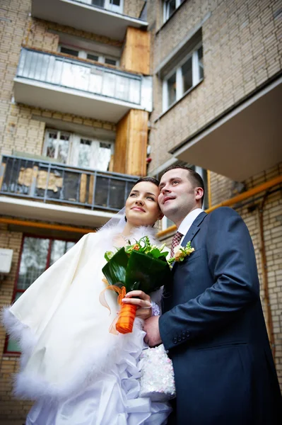 Sposa e sposo nel giorno del matrimonio — Foto Stock