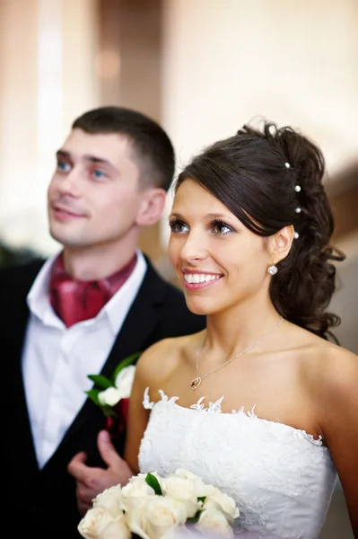 Happy bride and groom — Stock Photo, Image