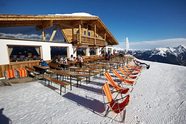 Ośrodek narciarski gór — Zdjęcie stockowe