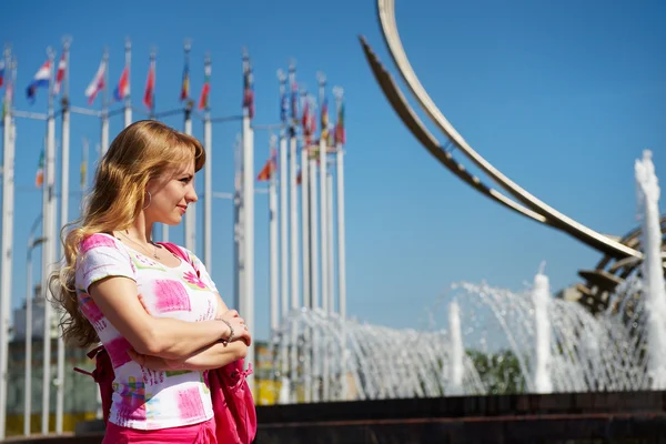 Young woman on square of Moscow city — Stock Photo, Image