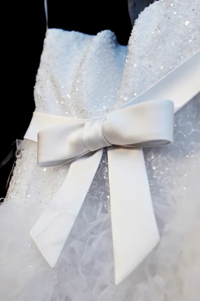 Bow sur une robe de mariée — Photo