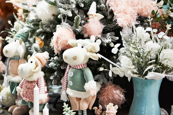 Decorative Soft Toys Deers Christmas Tree New Year Christmas Background — Stock Photo, Image