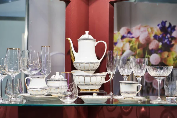 Porcelain Glassware Dishes Store Household Goods — Foto Stock