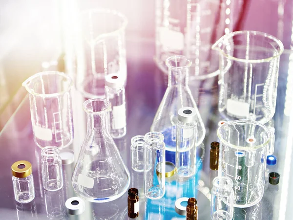 Laborgläser Flaschen Gläser Und Flaschen — Stockfoto