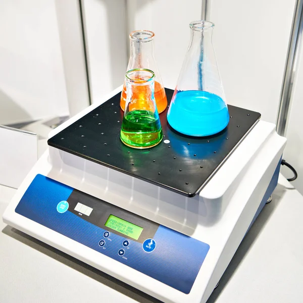 Laboratory Shaker Flasks Solution — Stock Photo, Image