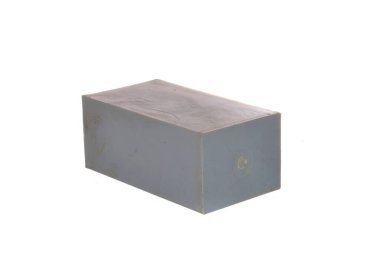 Plastik kutu beyaz arkaplanda izole