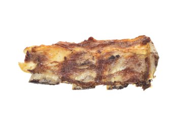 Beyaz arkaplanda izole edilmiş et