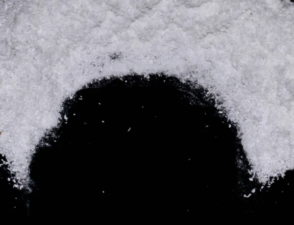 Snö Isolerad Svart Bakgrund — Stockfoto