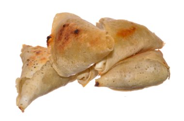 Beyaz arkaplanda izole edilmiş un krepleri