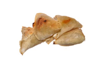 Beyaz arkaplanda izole edilmiş un krepleri