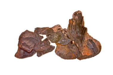 kömür beyaz arkaplanda izole edildi