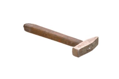 Beyaz arkaplanda izole edilmiş eski çekiç