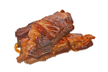 beyaz arka plan üzerinde izole kızarmış et