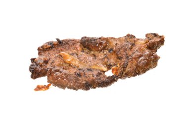 beyaz arka plan üzerinde izole kızarmış et