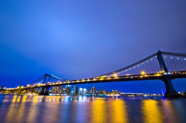 Geceleyin Brooklyn Köprüsü