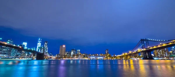 Ponte de Brooklyn à noite — Fotografia de Stock