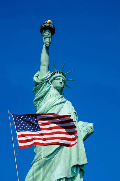 Verenigde Staten vlag en Vrijheidsbeeld — Stockfoto