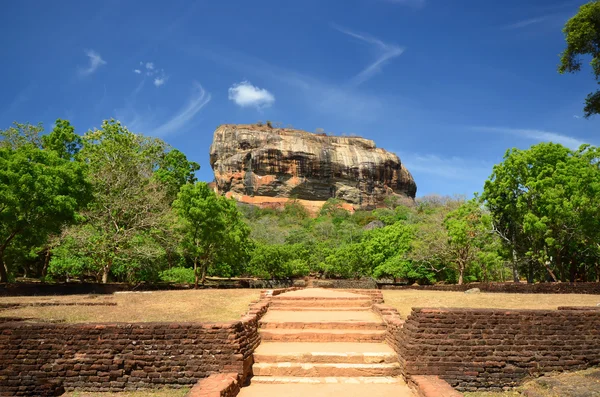Skała fortecy Sigiriya — Zdjęcie stockowe