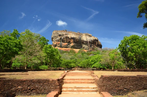 Burcht op Sigiriya rots Fort — Stockfoto