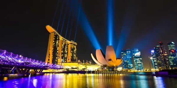 Marina Bay Sands Hotel in Singapore voor actieprijzen — Stockfoto