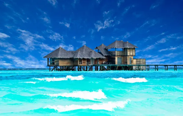 Casa villa de agua en Maldivas —  Fotos de Stock