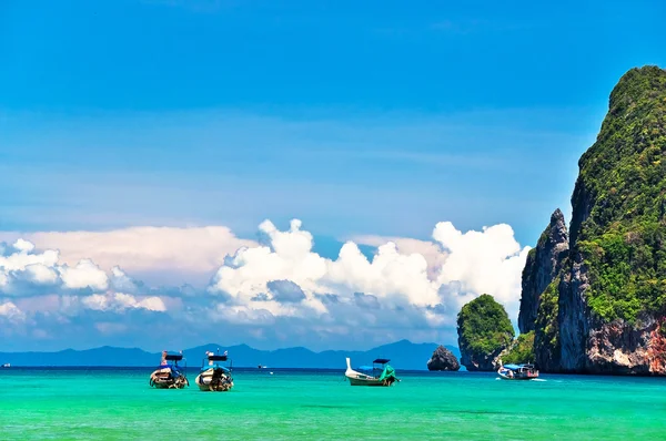 海滩山风景 — 图库照片