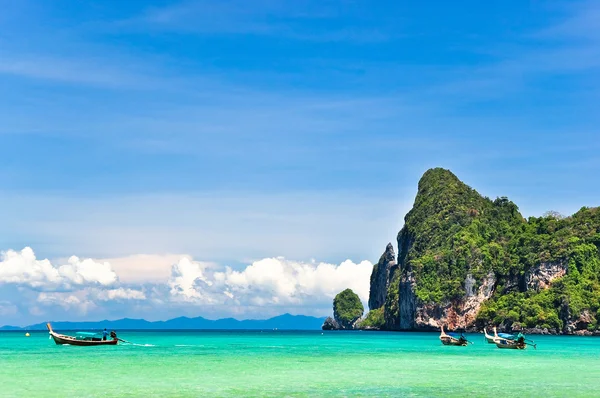 海滩山风景 — 图库照片