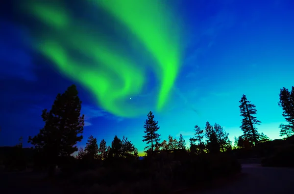 Severní polární záře, aurora borealis — Stock fotografie