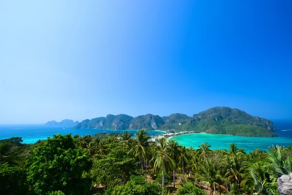 Phi phi ilha no mar andaman, Phuket, Krabi, Tailândia — Fotografia de Stock