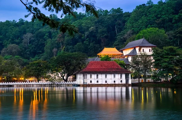 Tempel des Zahnes, Kandy — Stockfoto