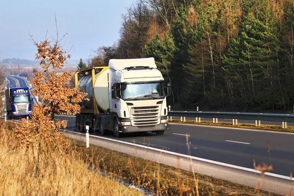 Truck on the road — Stock Photo, Image