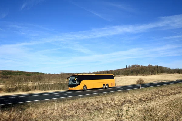 Lastbil på väg — Stockfoto