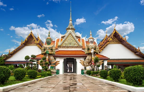 Wat arun thailändischer Tempel — Stockfoto